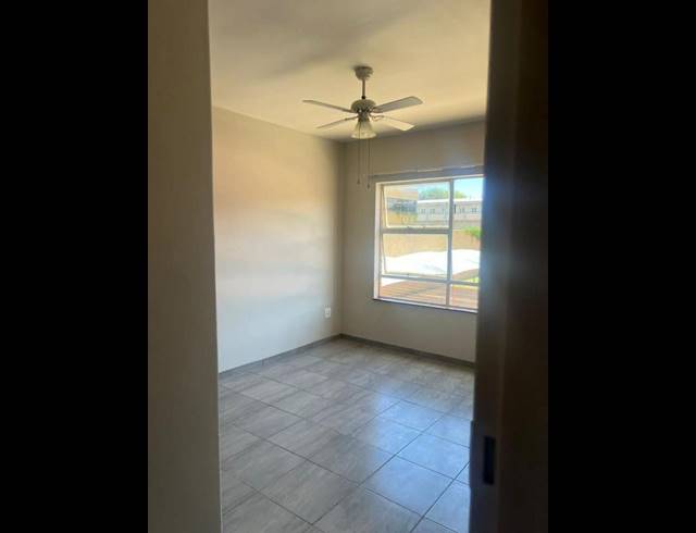 3 BEDROOM PROPERTY TO RENT IN DIE BULT